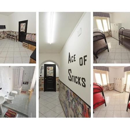 Appartement Ace Of Sticks à Naples Extérieur photo