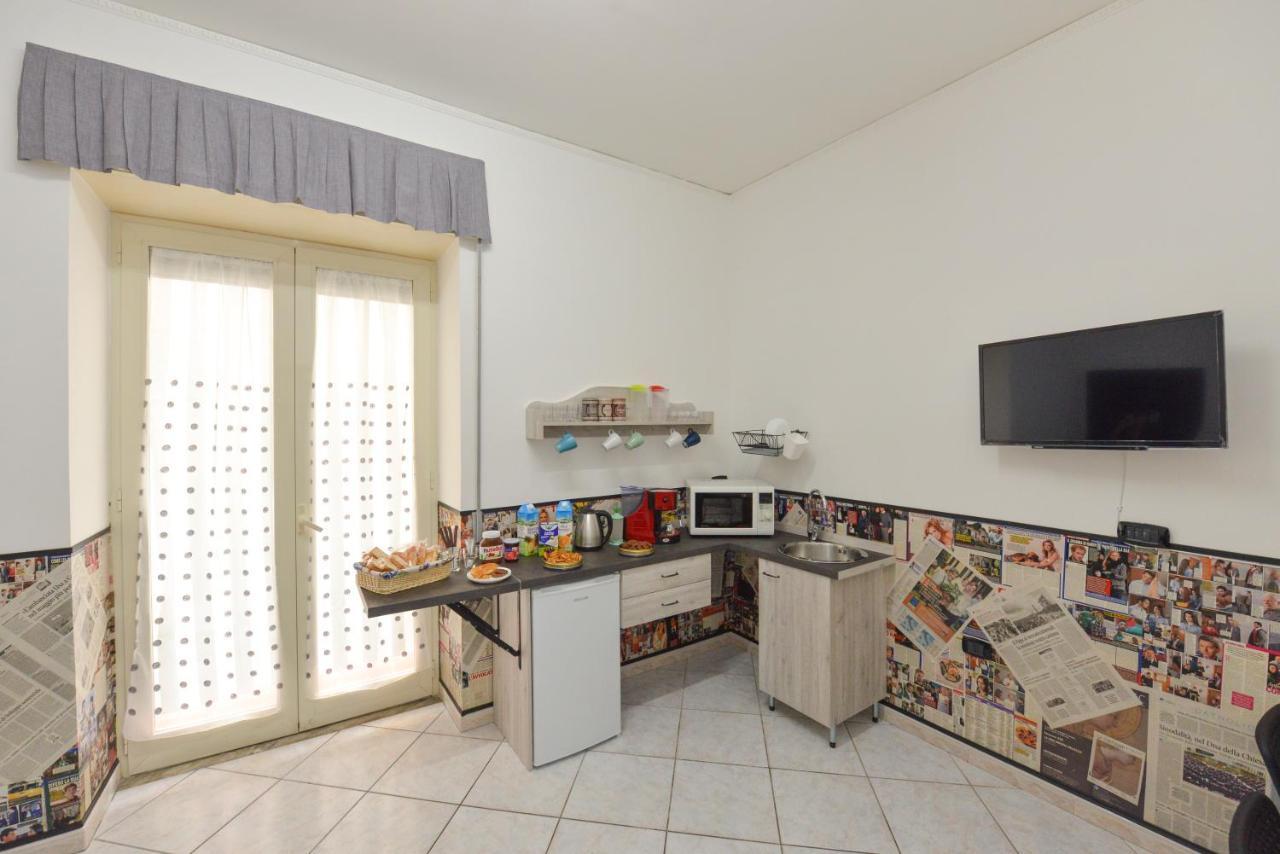 Appartement Ace Of Sticks à Naples Extérieur photo